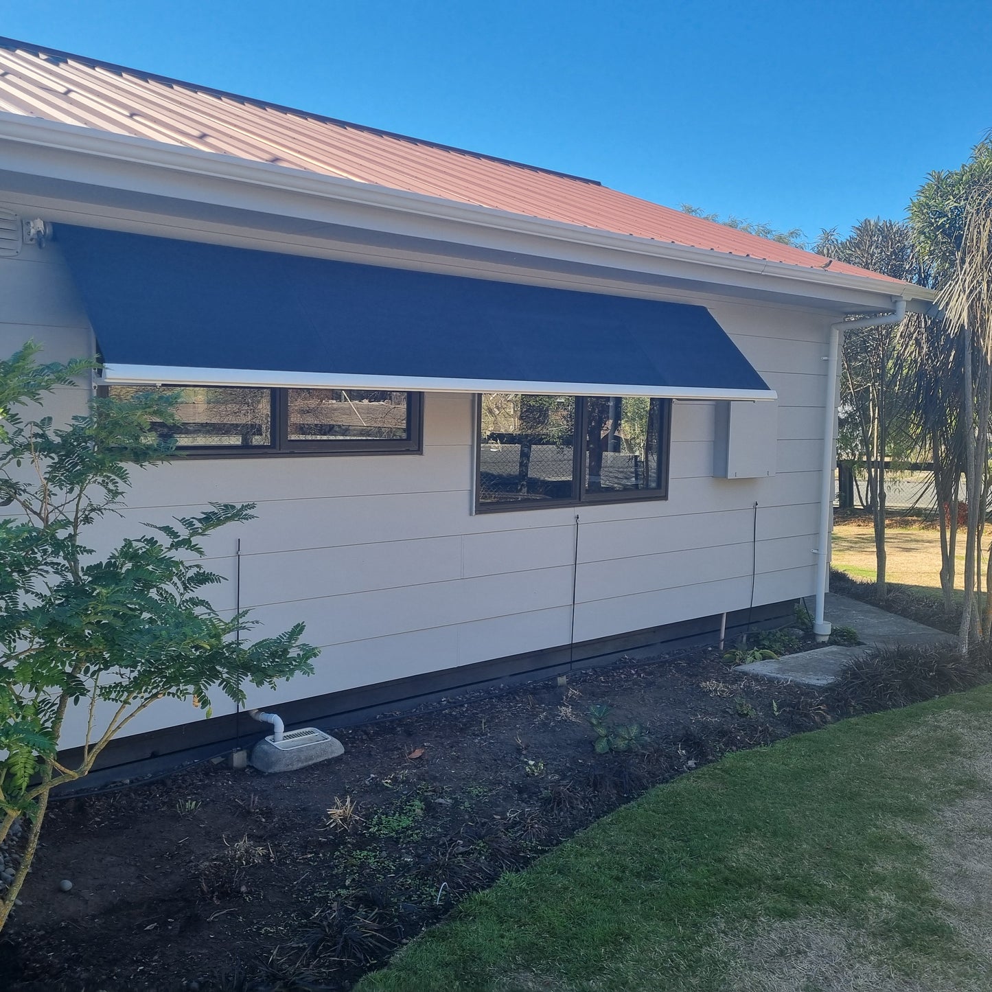 Canterbury Blinds and Screens - Spring Arm Awning