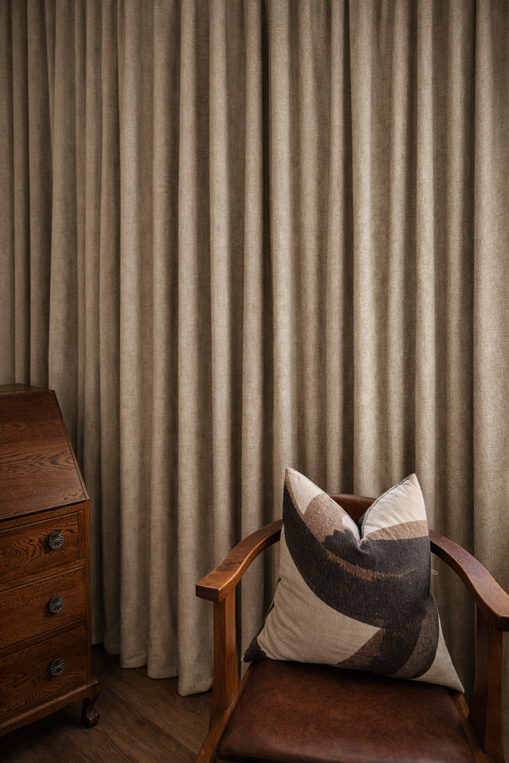 Canterbury Blinds and Screens Curtains